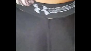 Doua surori dupa ce bea alcol sug pulile iubitilor