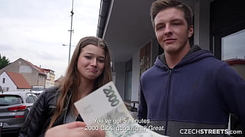Primeste 200 de euro de la un necunoscut daca face xxx anal cu el