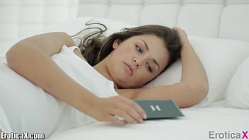 Fata indragostita care face sex romantic